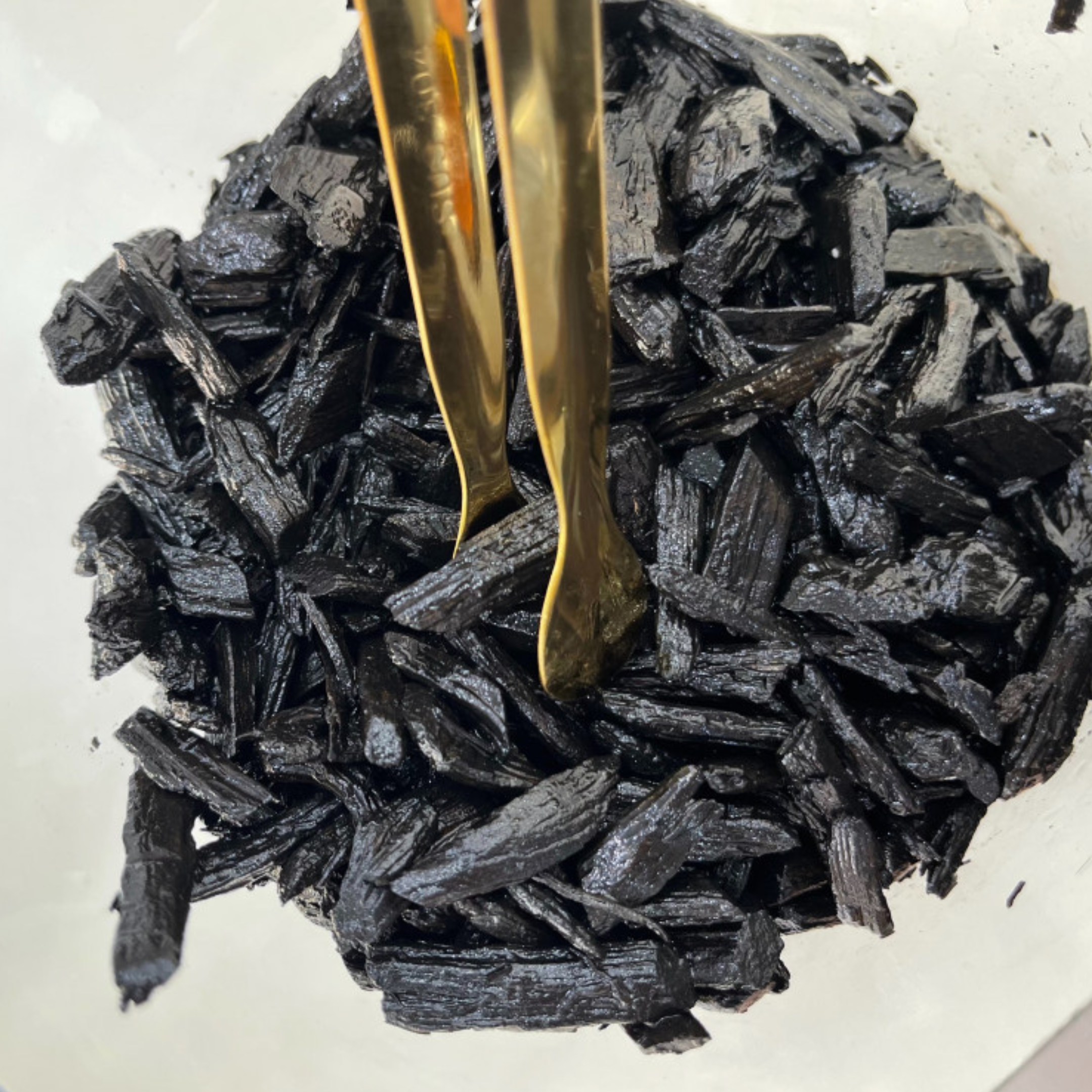 دورة صناعة العود المعطر